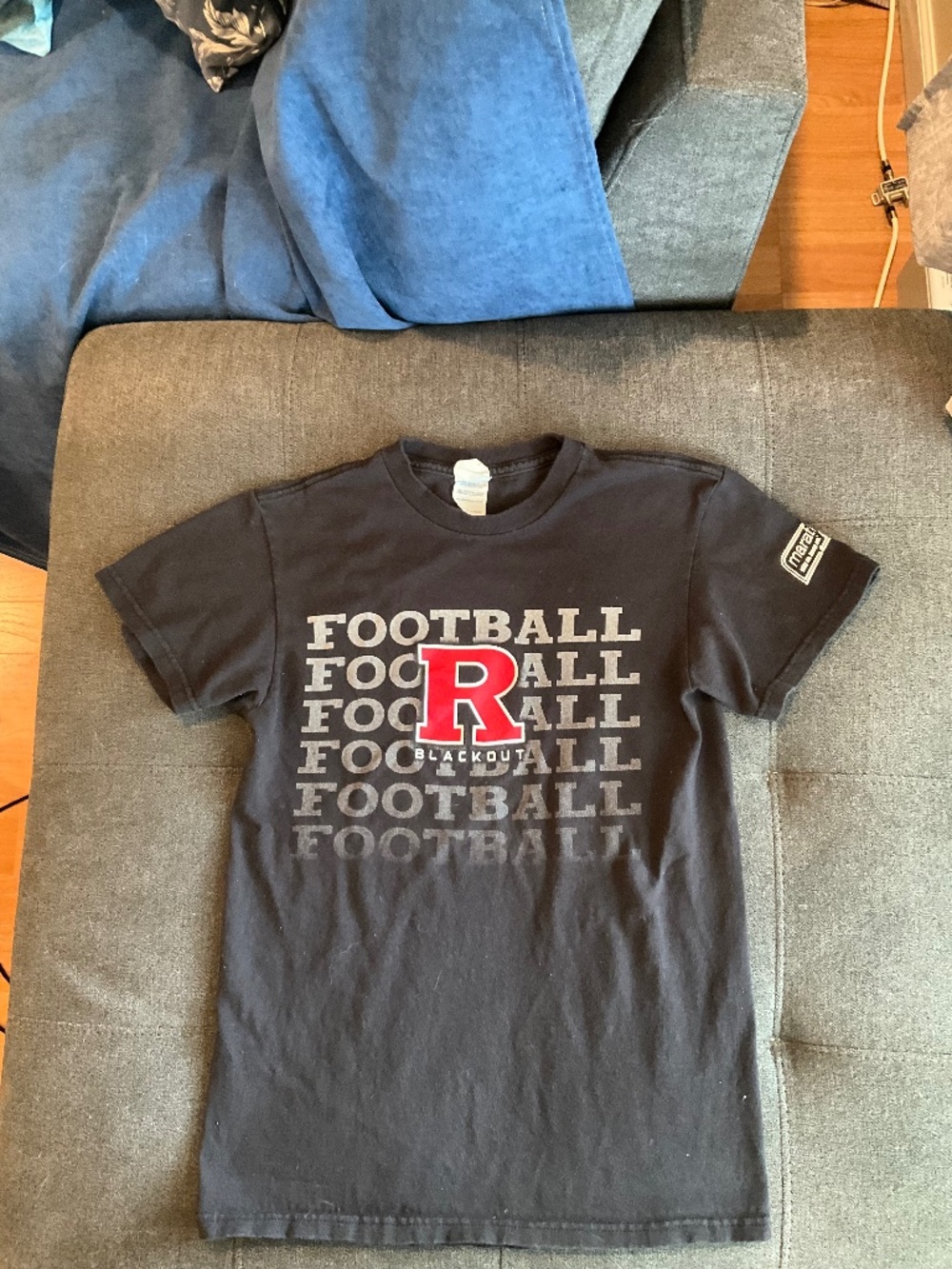 EUC Rutgers Scarlet Knights Football "Blackout" T-Shirt Size Small